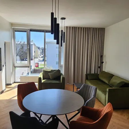 Center Apartment *